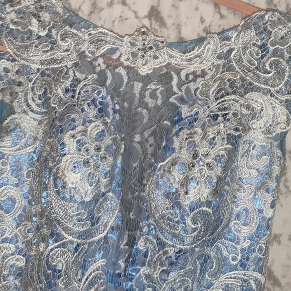 Maxi Gown Backless Light Blue Sz S Illusion Neckline Light Blue Lace Maxi Dress - Picture 9 of 10